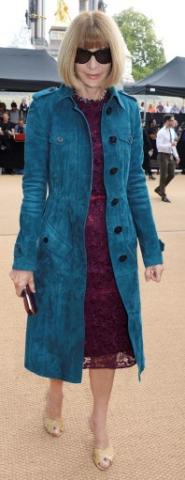 Burberry_SS15_C5_Anna_Wintour_wearing_Burberry.jpg