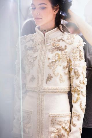 Chanel_16_15_fittings.fashionImg.hi.jpg