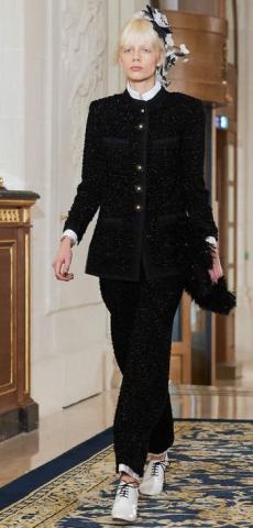 Chanel_16_17A27.fashionImg.look-sheet.hi_%282%29.jpg