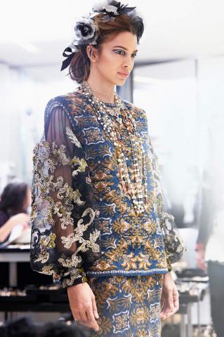 Chanel_16_5_fittings.fashionImg.hi.jpg