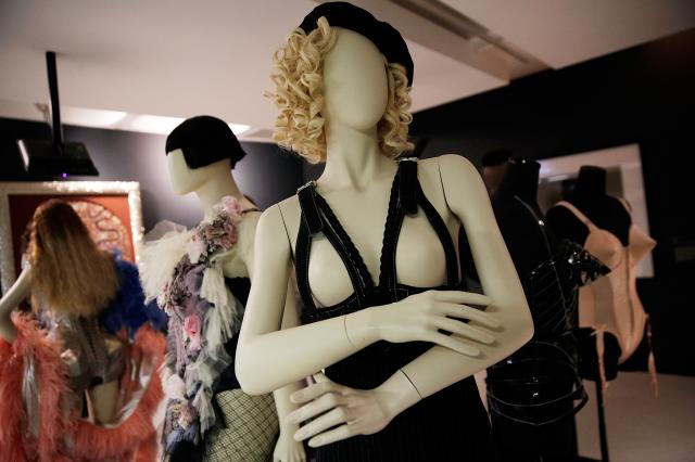 JPG_b_2014_26_The_Fashion_World_of_Jean_Paul_Gaultier_-_From_the_Sidewalk_to_the_Catwalk%2C_Barbican_Art_Gallery%2C_Credit_Matthew_Lloyd-Getty.JPG