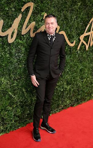 Markus_Lupfer_attends_the_British_Fashion_Awards_2015%2C_in_partnership_with_Swarovski_%28Mike_Marsland%2C_British_Fashion_Council%29.JPG