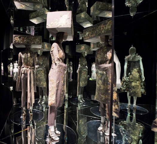 V%26A_AQ_7._Installation_view_of_Romantic_Exoticism_gallery_Alexander_McQueen_Savage_Beauty_.jpg