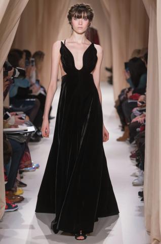 Val_HAUTE_COUTURE_SS15_01.jpg