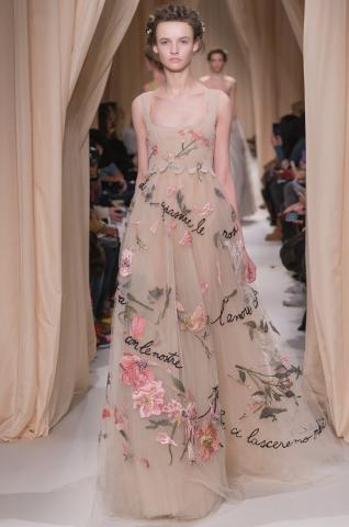 Val_HAUTE_COUTURE_SS15_43.jpg